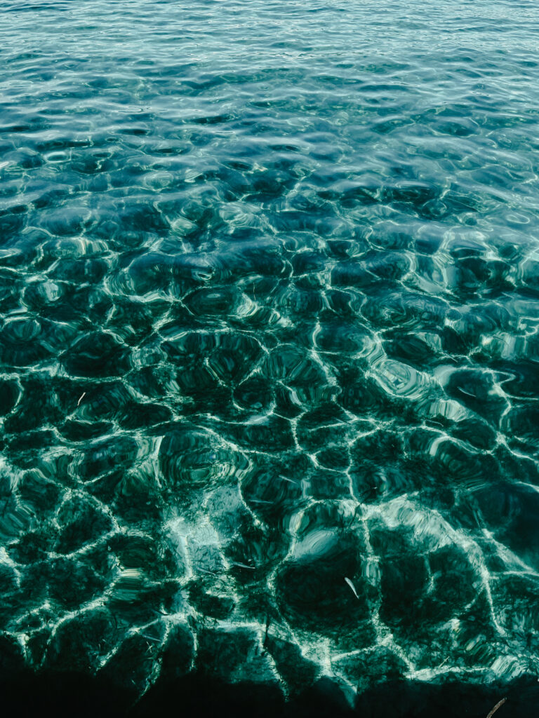 Bali: kristallklares Wasser für Taucher:innen