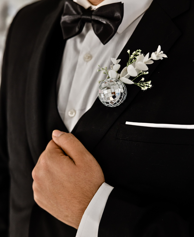 Wir schenken dir deine Hochzeit: Anzug