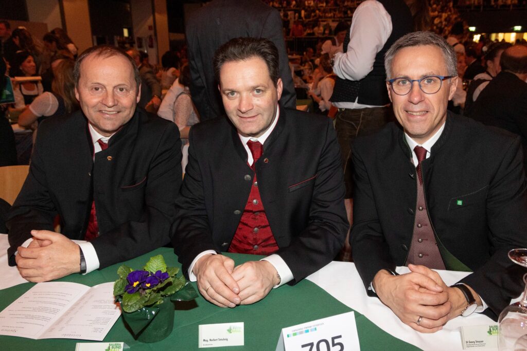 Bauernbundball 2024: Bauernbundobmann Josef Geisler, Landwirtschaftsminister Norbert Totschnig und NR Georg Strasser