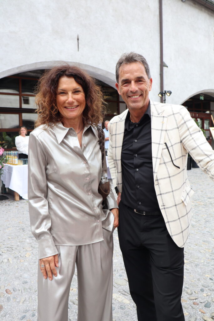 Kunst, Genuss & sommerfreude Art-Circle-Gala im Zeughaus Innsbruck