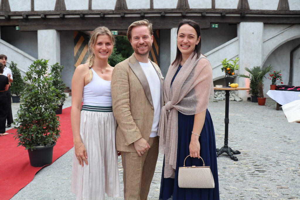 Kunst, Genuss & sommerfreude Art-Circle-Gala im Zeughaus Innsbruck