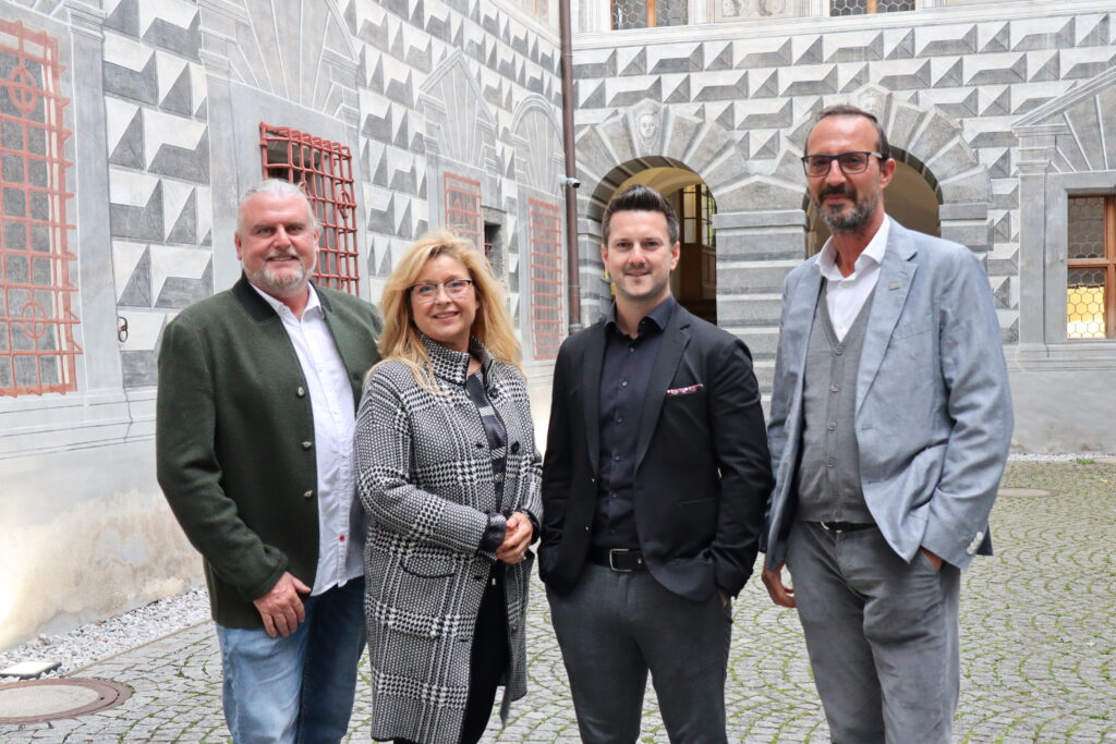 Schloss Ambras Eröffnung neuer Lift