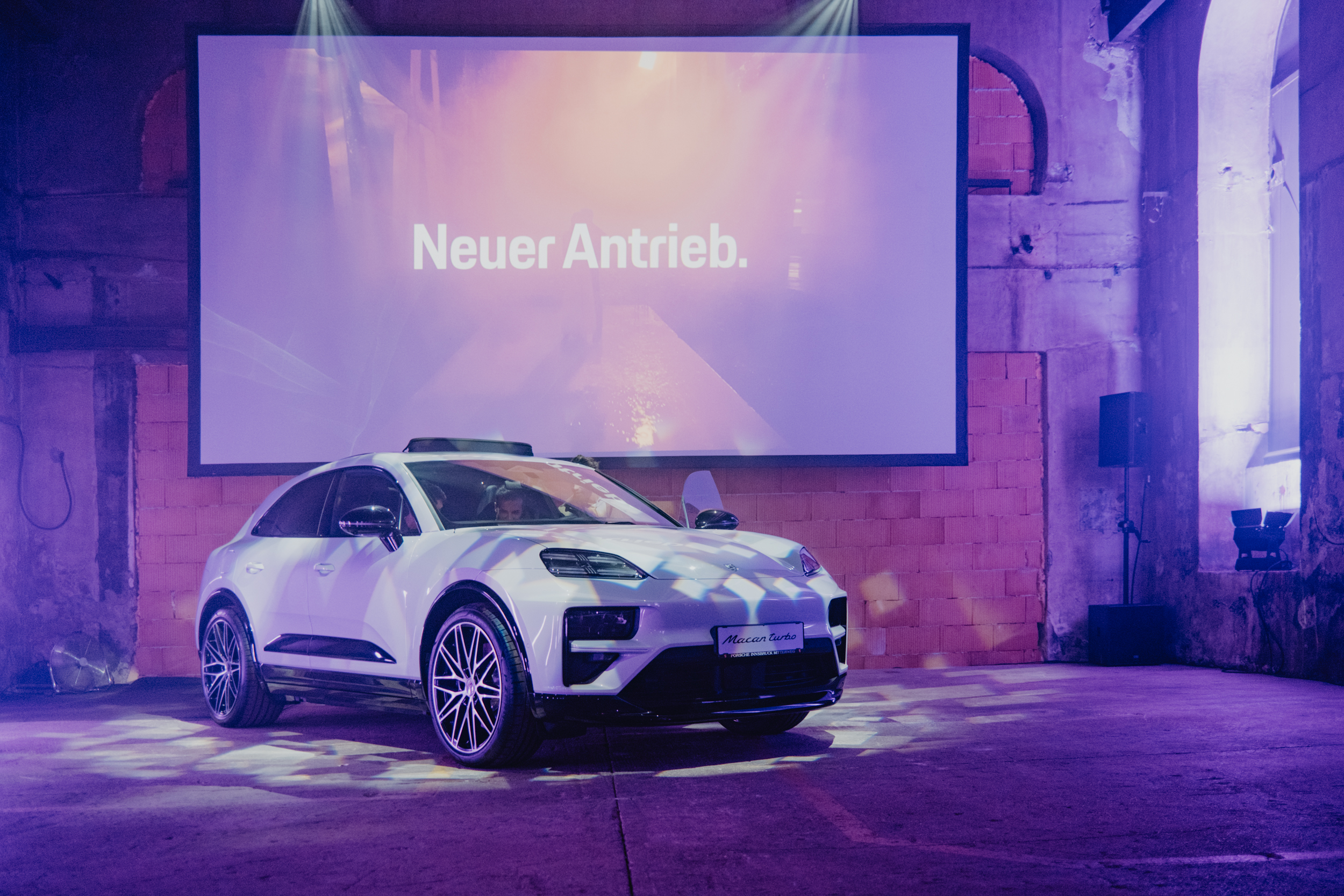 Porsche Macan Reveal