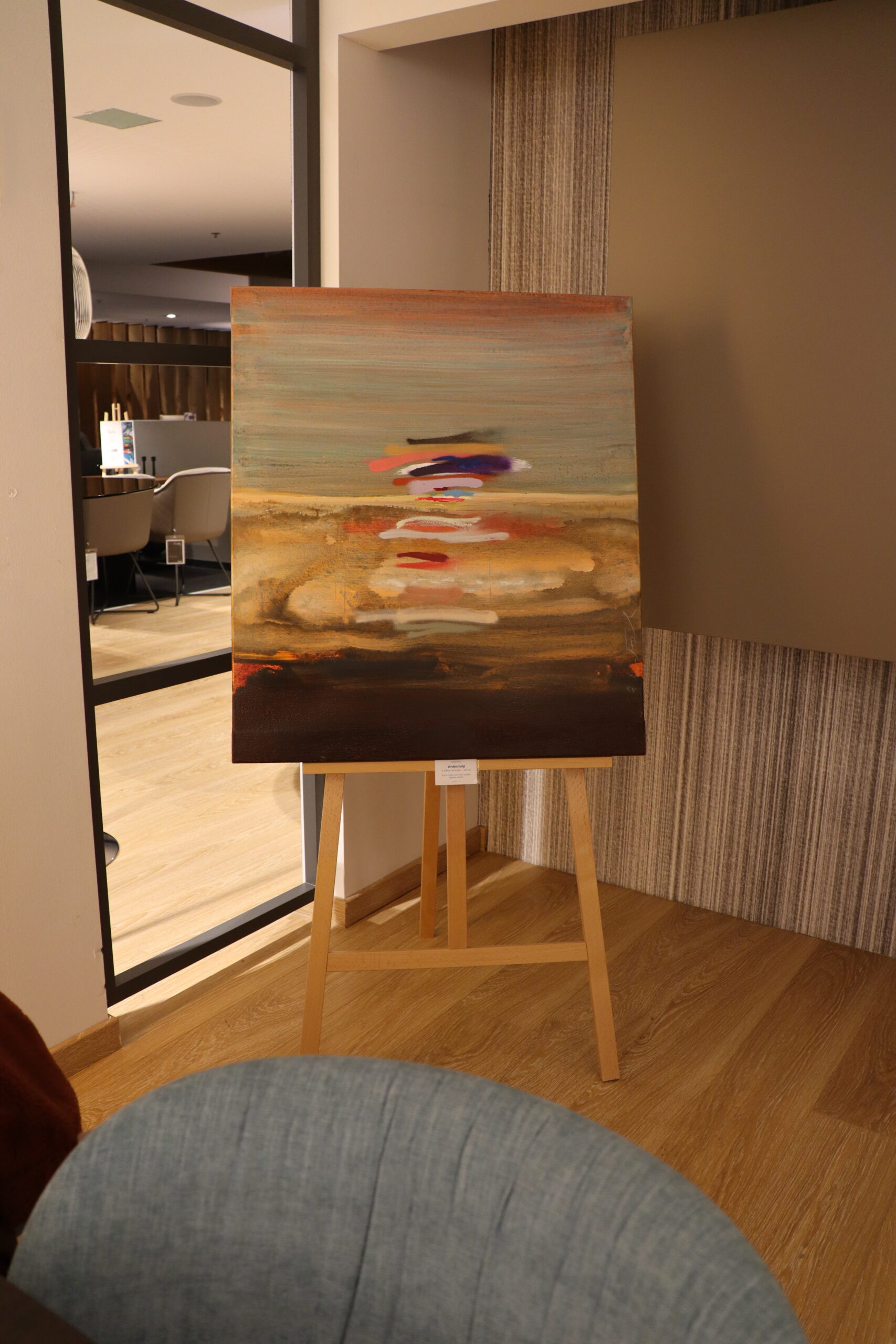 Kunst trifft Couch, Einrichtungshaus Föger
