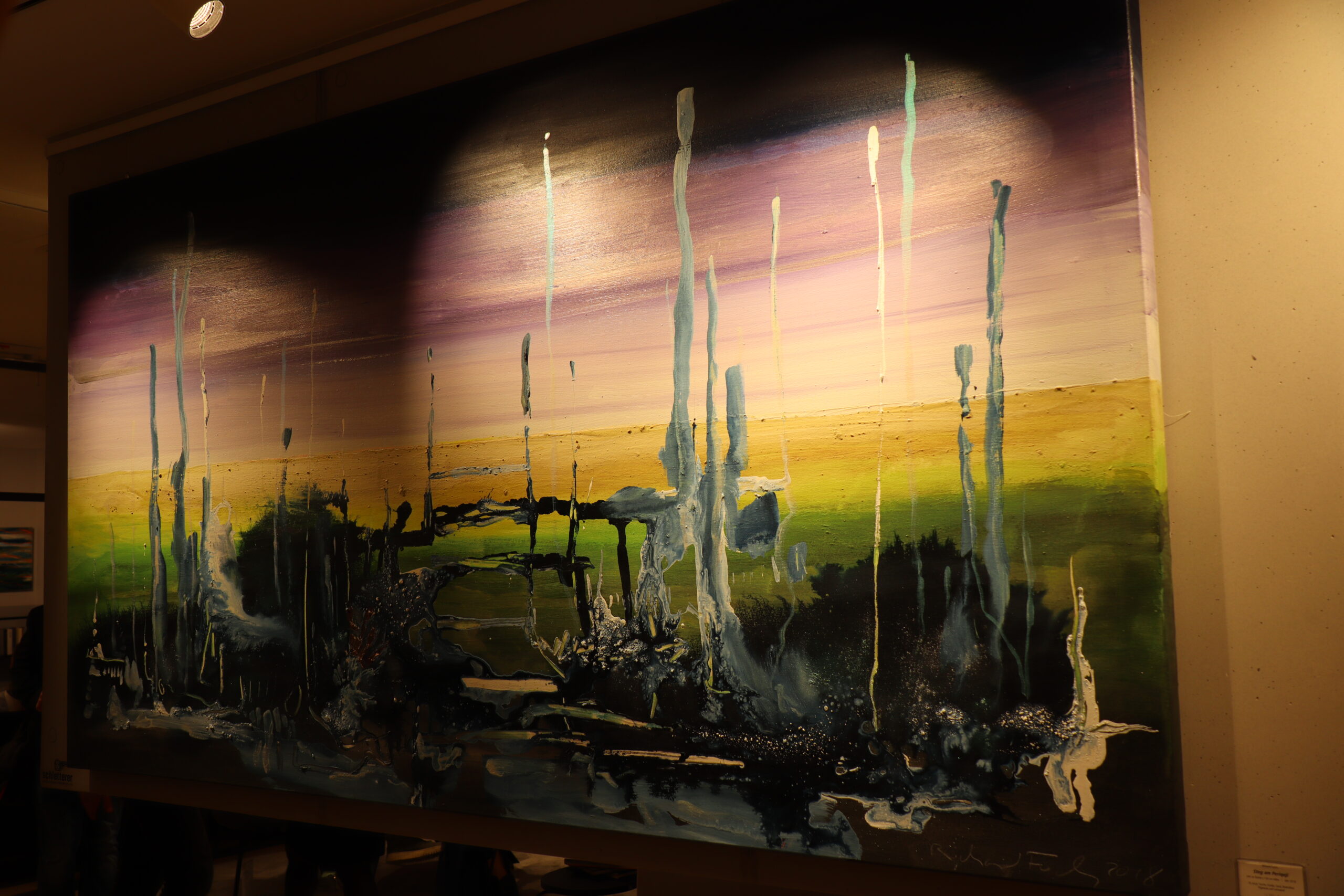 Kunst trifft Couch, Einrichtungshaus Föger