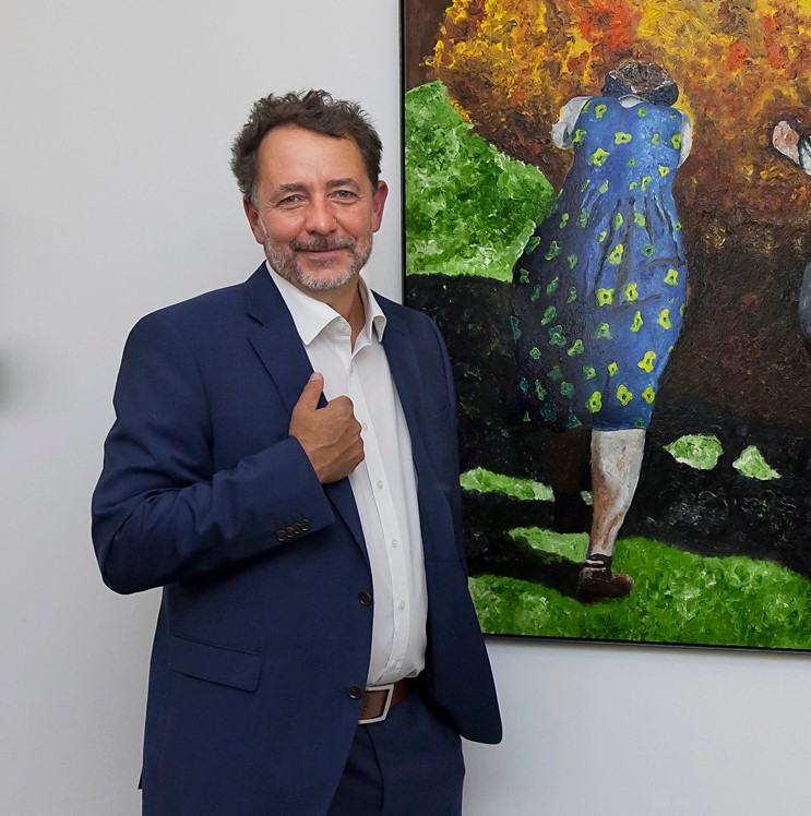 Kunst trifft Couch, Einrichtungshaus Föger