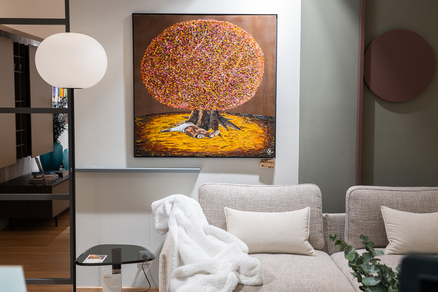 Kunst trifft Couch, Einrichtungshaus Föger