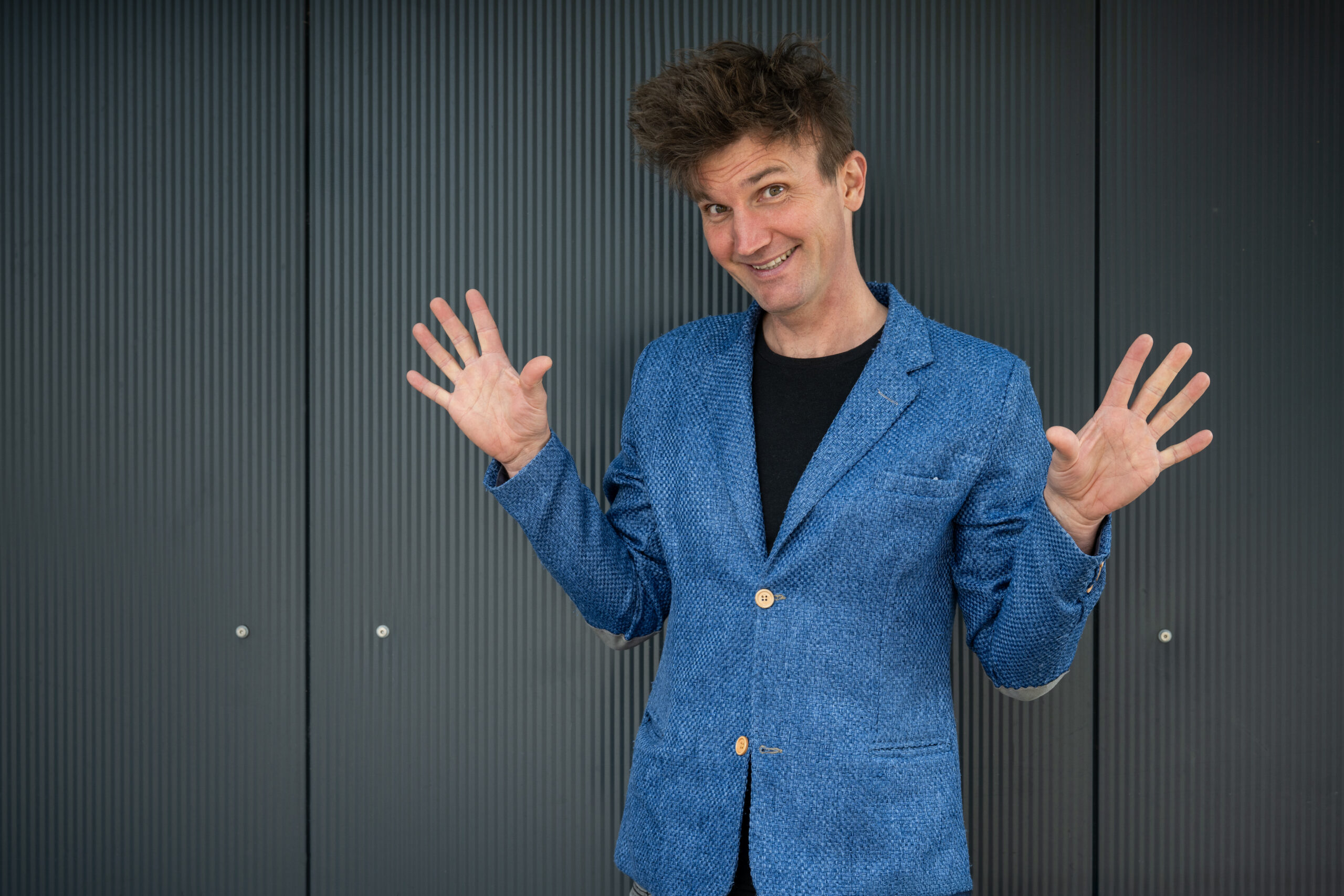 Mentalist Dino Dorado