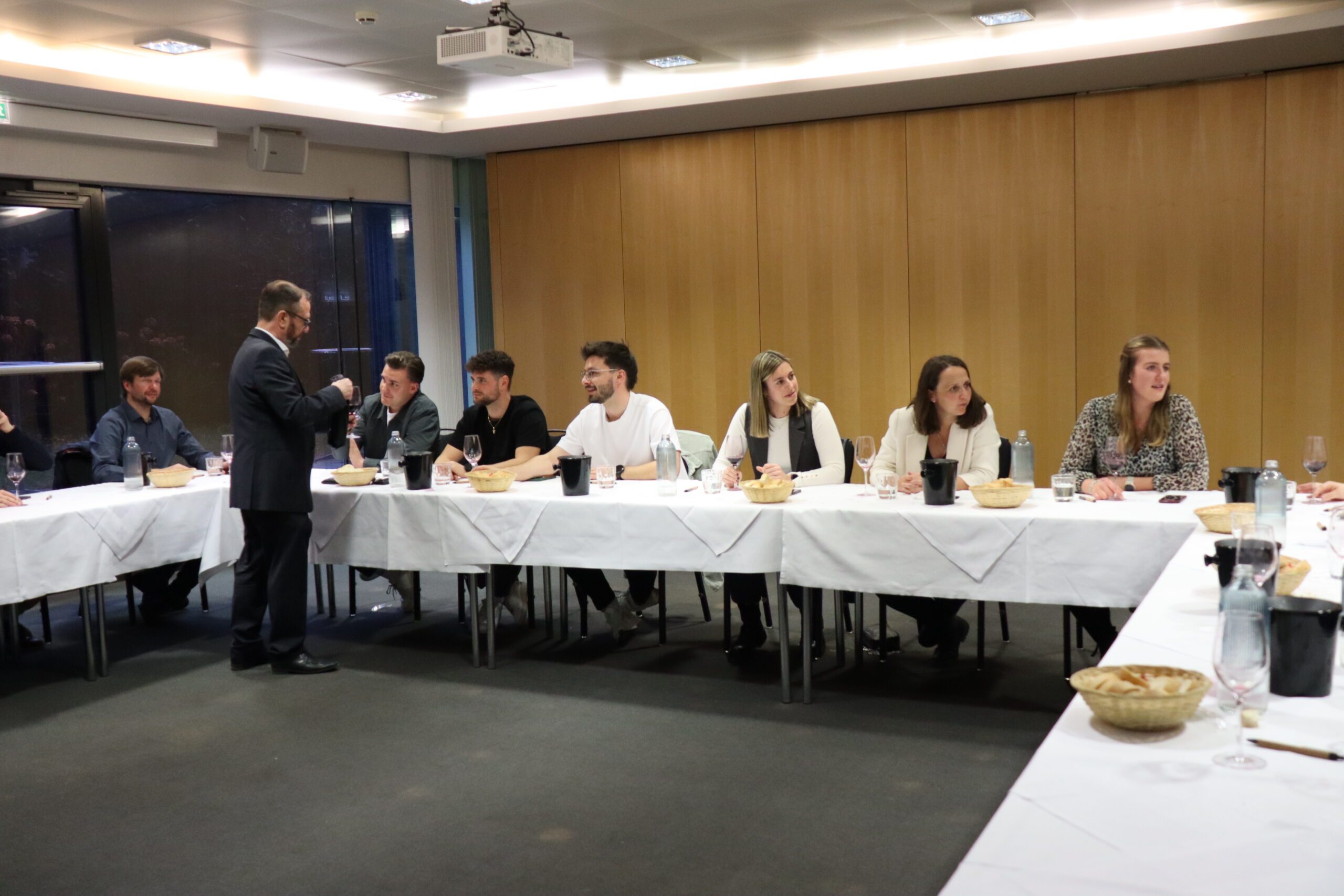 Blindverkostung Austria Trend Hotel 2026, Weinmesse Innsbruck