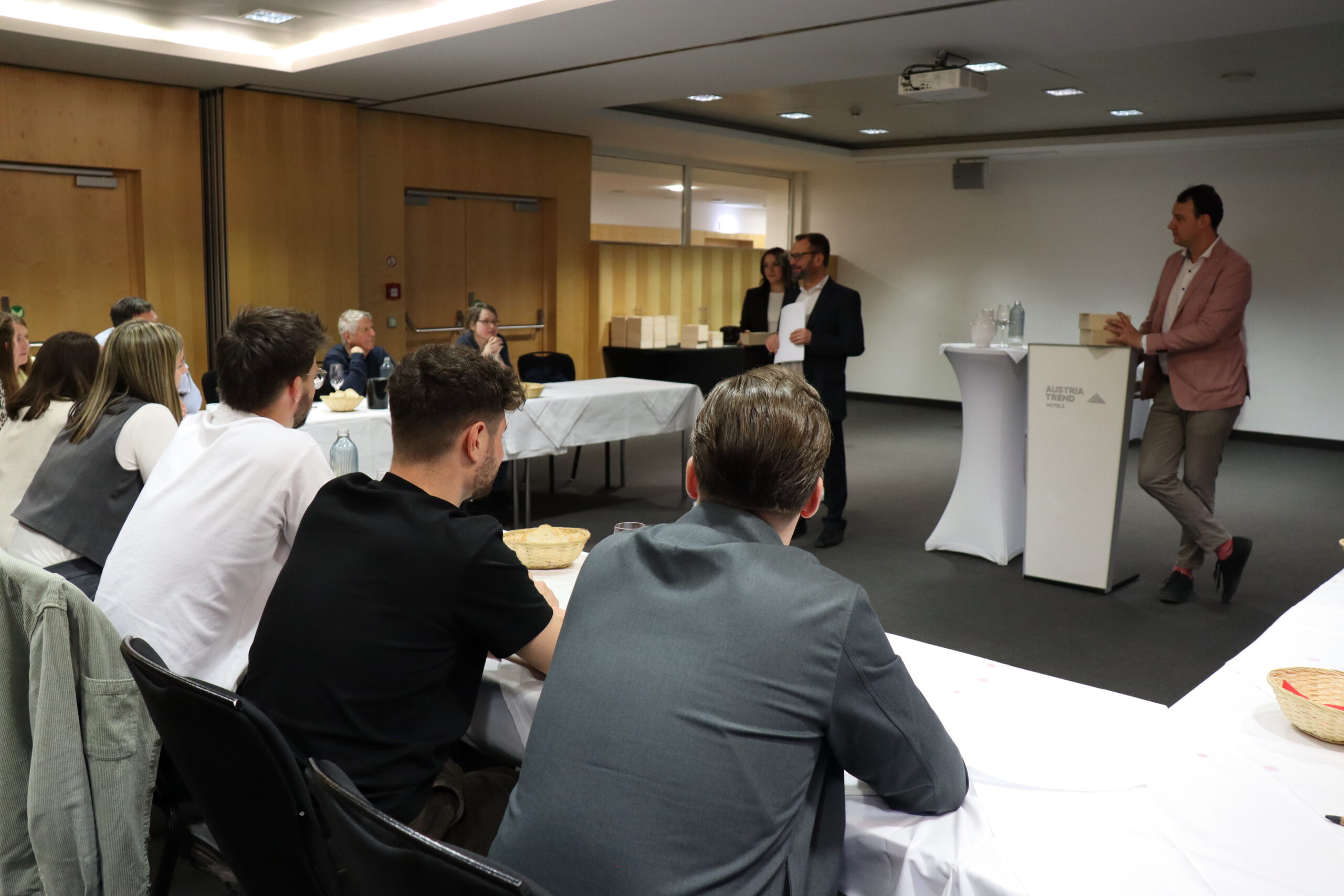 Blindverkostung Austria Trend Hotel 2026, Weinmesse Innsbruck