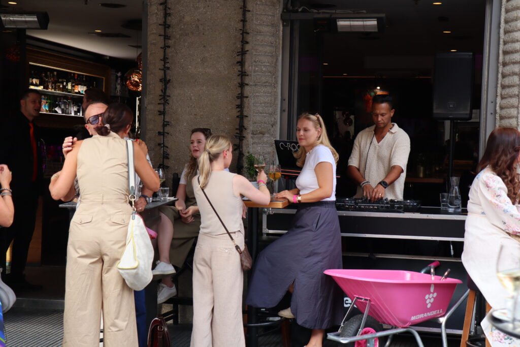 TIROLERIN Fresh Tuesday X Musicalsommer Tirol in der Bar Centrale Innsbruck