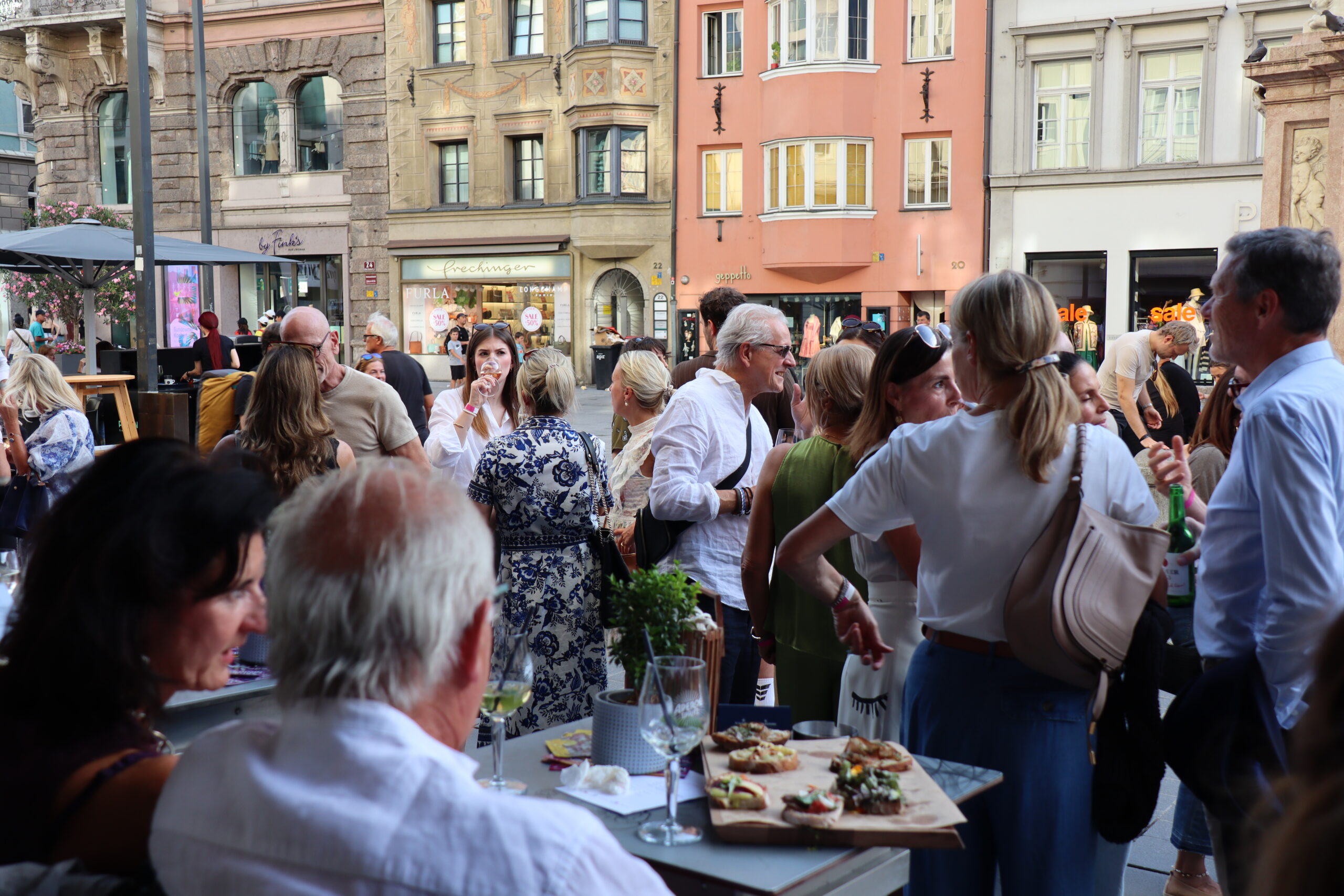 TIROLERIN Fresh Tuesday X Musicalsommer Tirol in der Bar Centrale Innsbruck